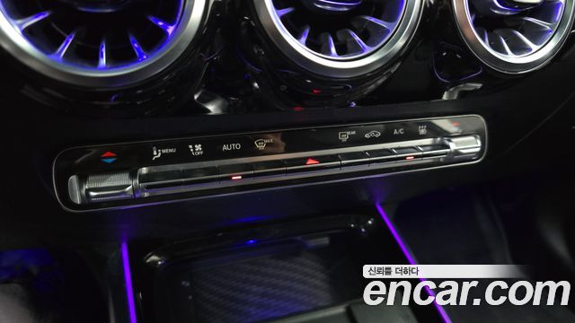 Mercedes-Benz EQA 2022 — photo 31