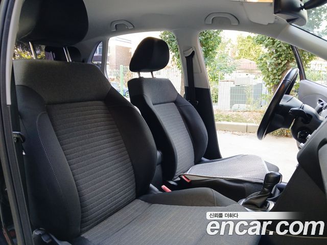 Volkswagen Polo 2014 — photo 10