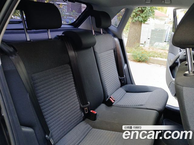 Volkswagen Polo 2014 — photo 11