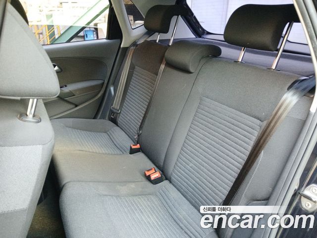 Volkswagen Polo 2014 — photo 13