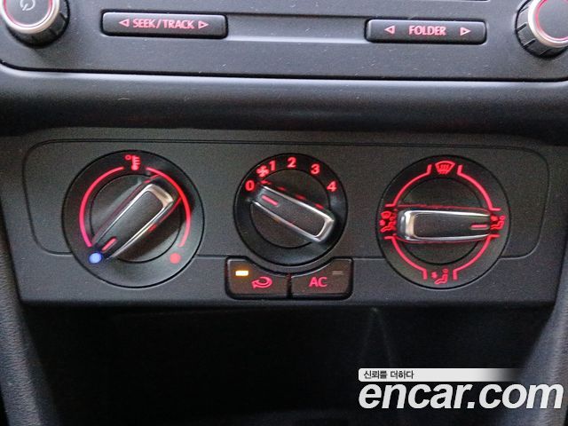Volkswagen Polo 2014 — photo 16