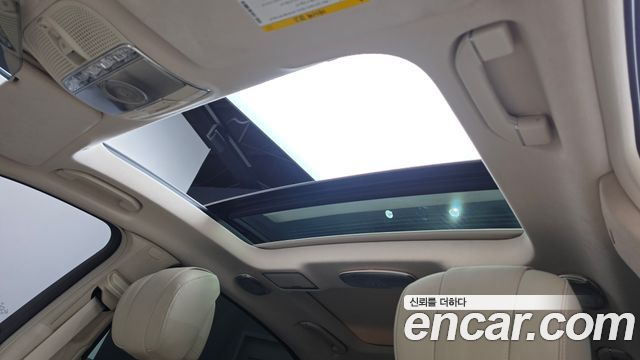 Mercedes-Benz S-Class 2018 — photo 17