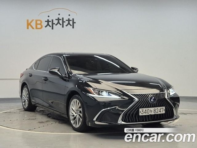 Lexus ES 2020 — photo 4