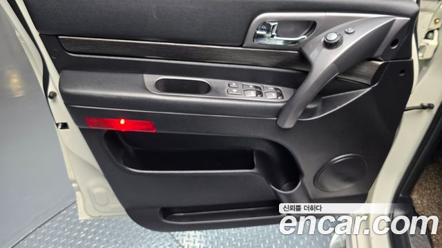 KG Mobility KORANDO 2017 — photo 14