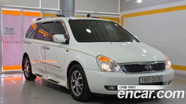 Kia Canival 2013 — photo 3