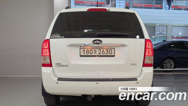Kia Canival 2013 — photo 5