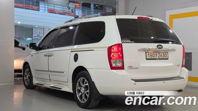 Kia Canival 2013 — photo 6