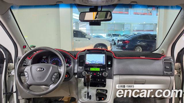Kia Canival 2013 — photo 7