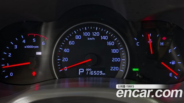 Kia Canival 2013 — photo 13