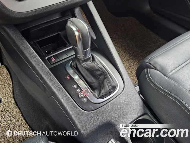 Volkswagen Scirocco 2013 — photo 9