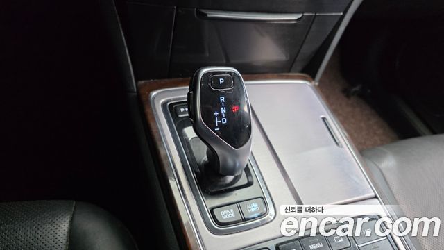 Hyundai Equus 2013 — photo 9
