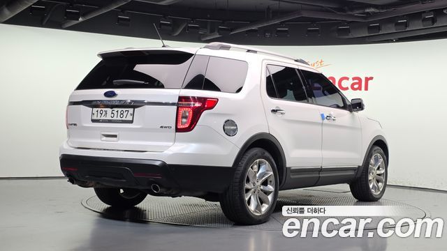 Ford Explorer 2015 — photo 2