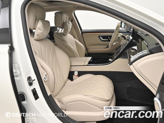 Mercedes-Benz S-Class 2021 — photo 11