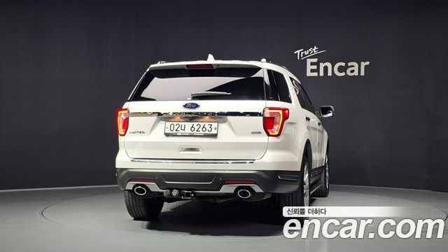 Ford Explorer 2018 — photo 4