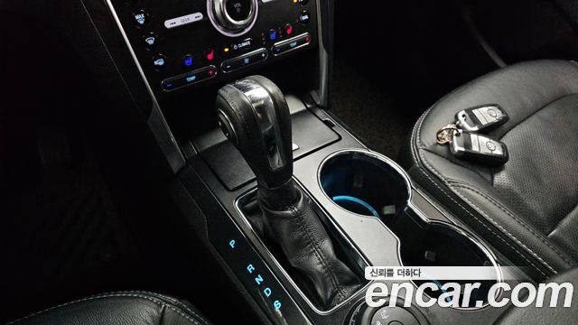 Ford Explorer 2018 — photo 12