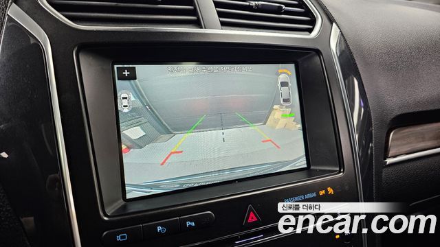Ford Explorer 2018 — photo 20