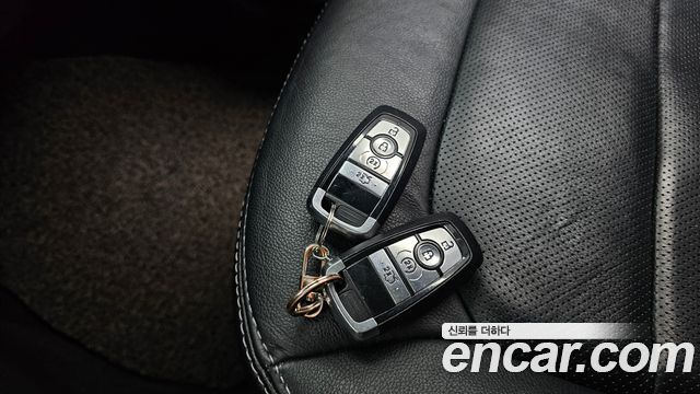 Ford Explorer 2018 — photo 21