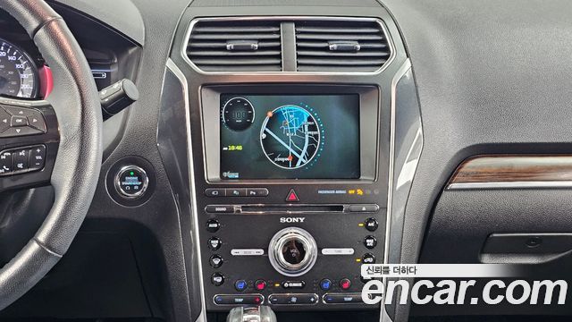 Ford Explorer 2018 — photo 27