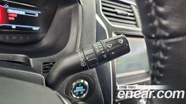 Ford Explorer 2018 — photo 30