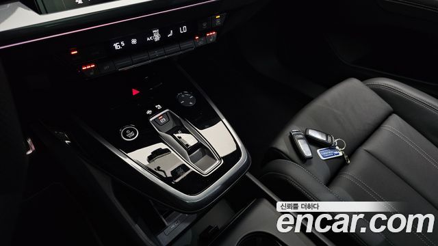 Audi Q4 e-tron 2026 — photo 9
