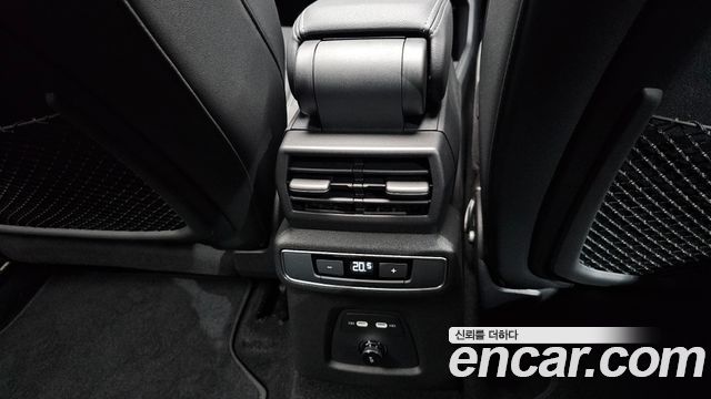 Audi Q4 e-tron 2026 — photo 19
