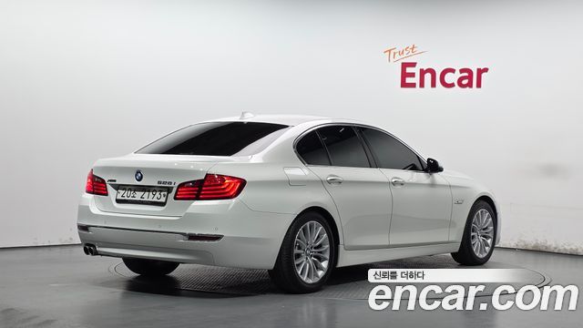 BMW 5-Series 2015 — photo 2
