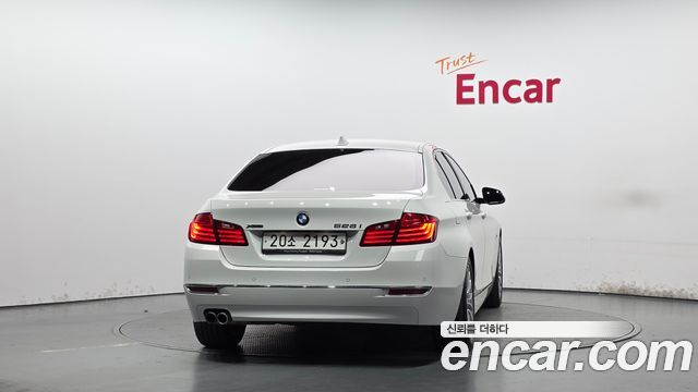 BMW 5-Series 2015 — photo 4
