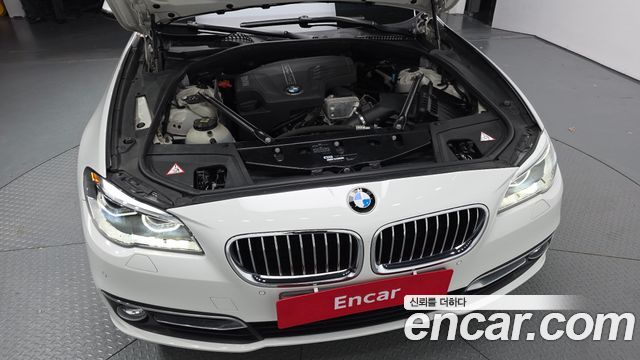 BMW 5-Series 2015 — photo 6