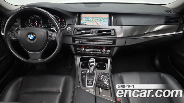 BMW 5-Series 2015 — photo 10