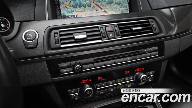 BMW 5-Series 2015 — photo 23