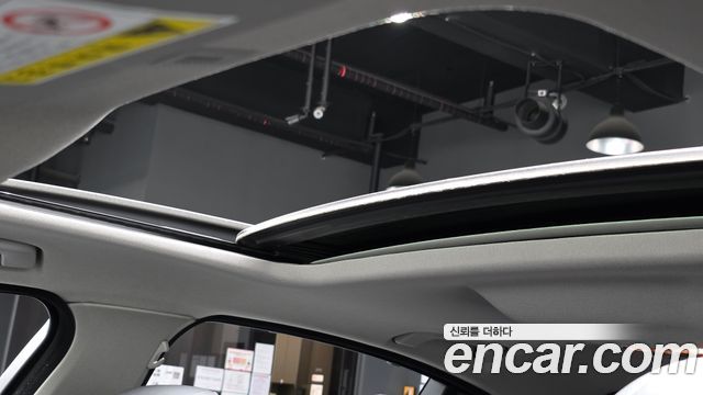 BMW 5-Series 2015 — photo 28