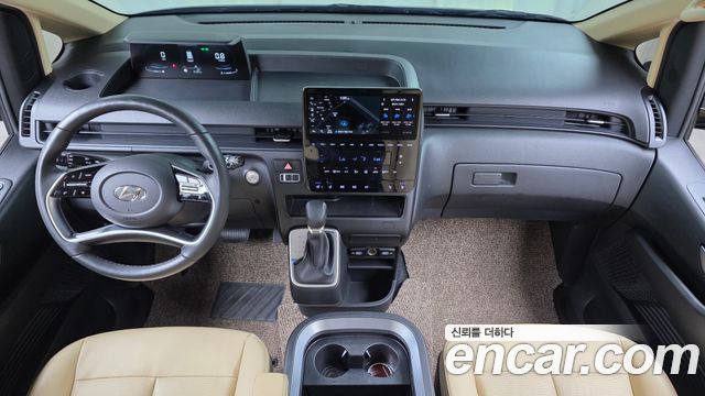 Hyundai Staria 2023 — photo 10