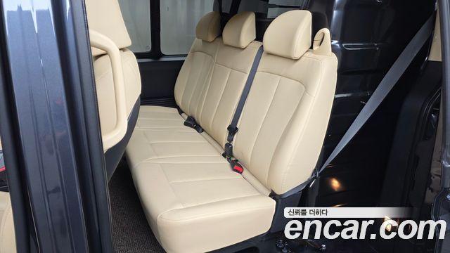 Hyundai Staria 2023 — photo 18
