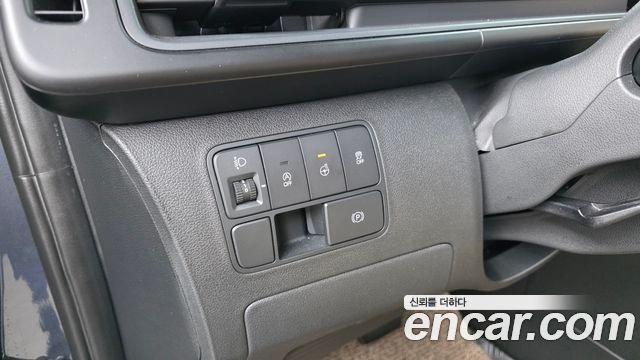 Hyundai Staria 2023 — photo 26