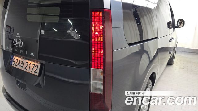 Hyundai Staria 2023 — photo 9