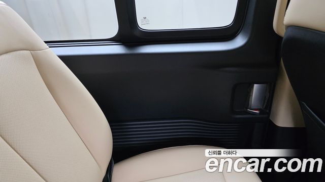 Hyundai Staria 2023 — photo 15