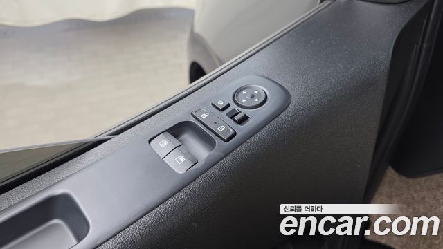 Hyundai Staria 2023 — photo 27