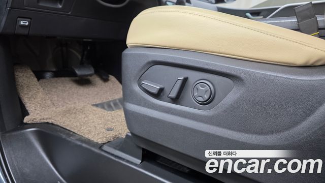 Hyundai Staria 2023 — photo 29