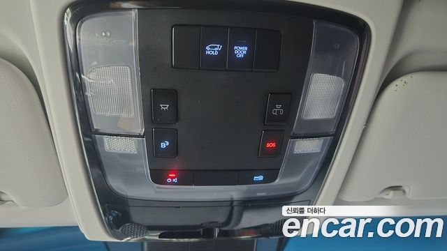 Hyundai Staria 2022 — photo 13