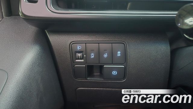 Hyundai Staria 2022 — photo 16