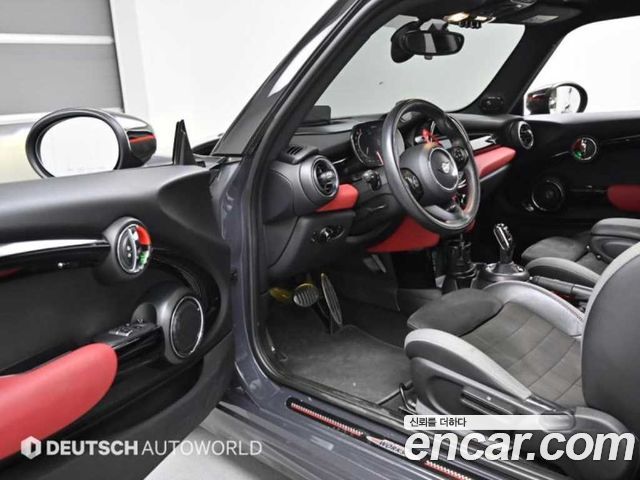 Mini Cooper 2021 — photo 11