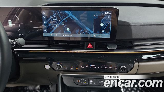 Kia Canival 2025 — photo 18