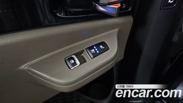 Kia Canival 2025 — photo 29