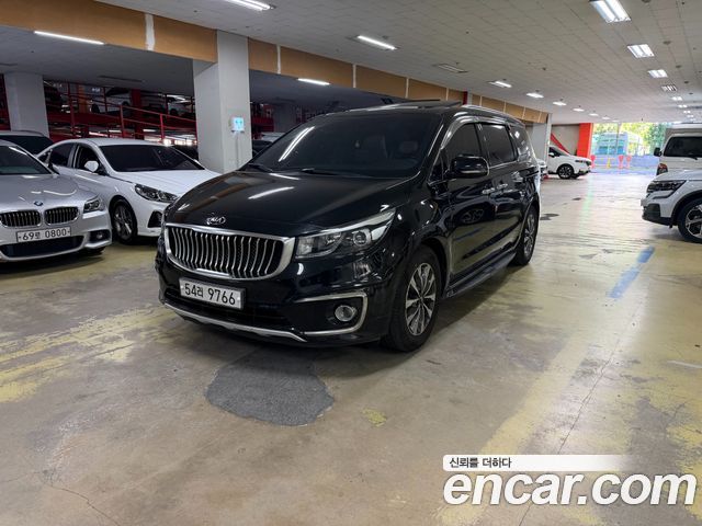 Kia Canival 2015 — photo 1