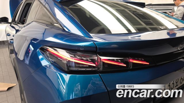 Peugeot 408 2023 — photo 9