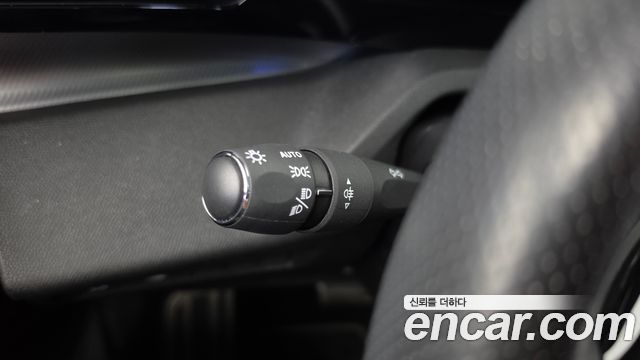 Peugeot 408 2023 — photo 28