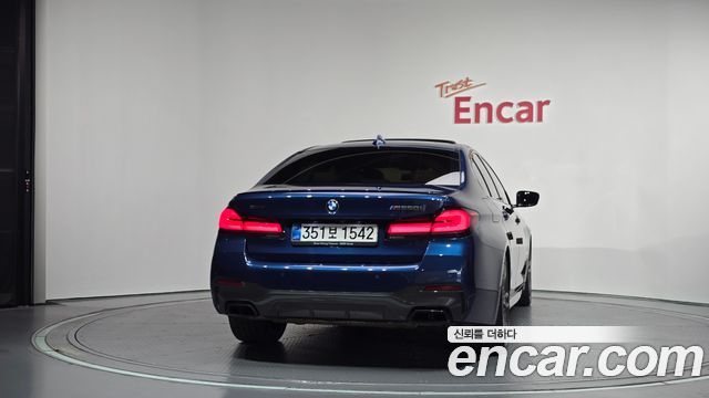 BMW 5-Series 2022 — photo 4