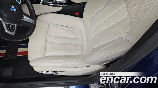BMW 5-Series 2022 — photo 24
