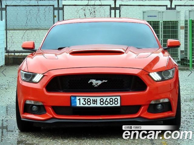 Ford Mustang 2015 — photo 1