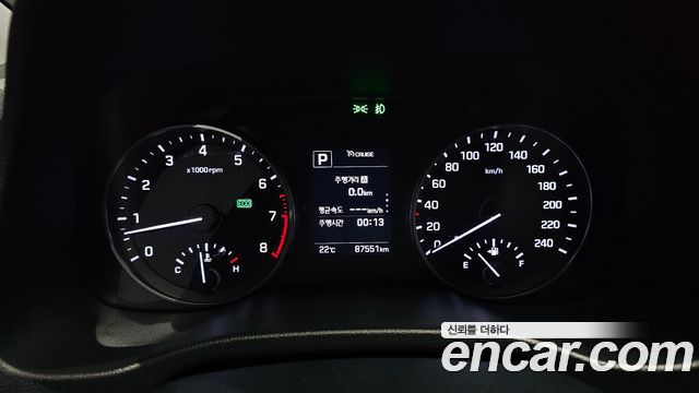 Hyundai AVANTE 2017 — photo 11